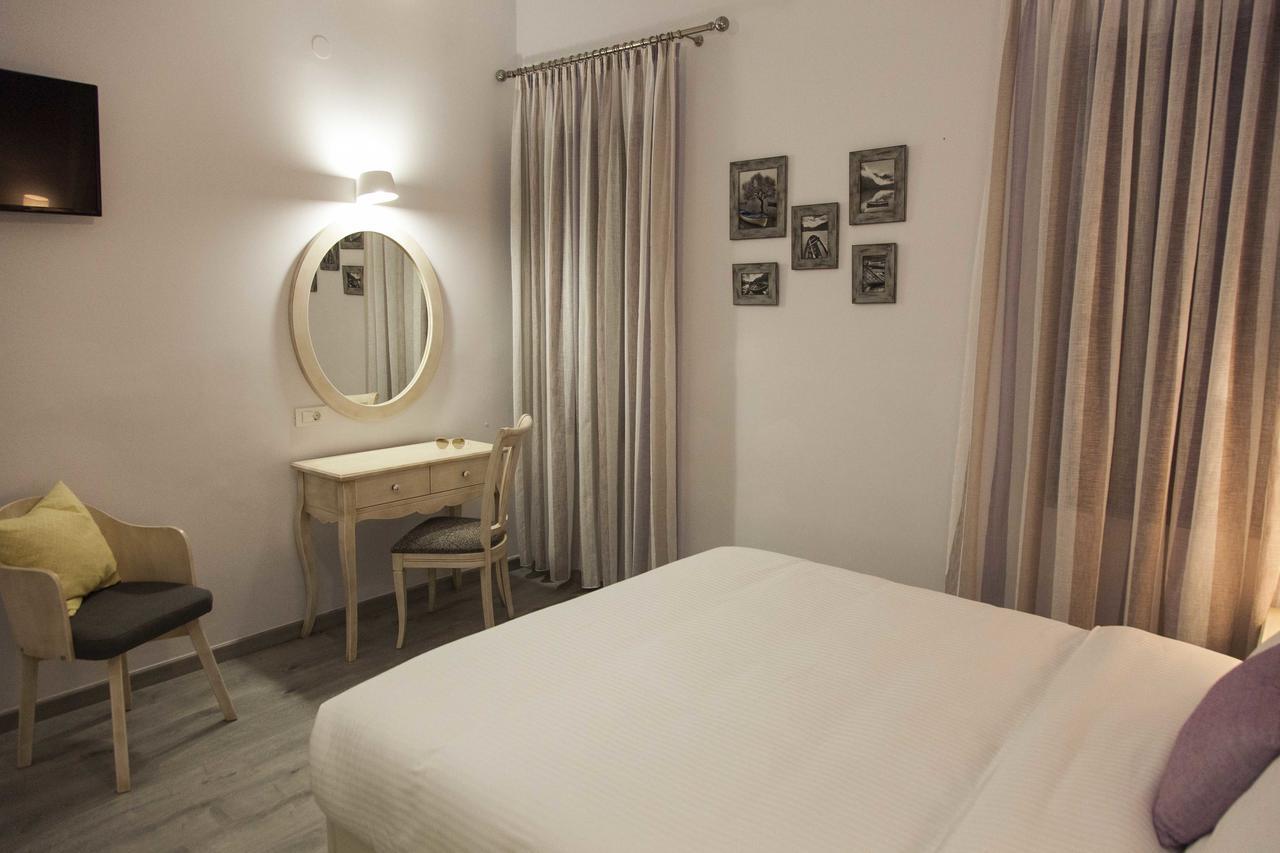 Shalom Luxury Rooms Kondilaki Chania  Exteriör bild