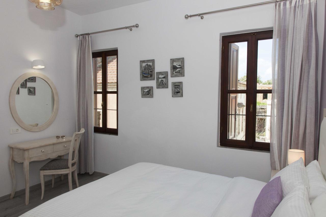 Shalom Luxury Rooms Kondilaki Chania  Exteriör bild