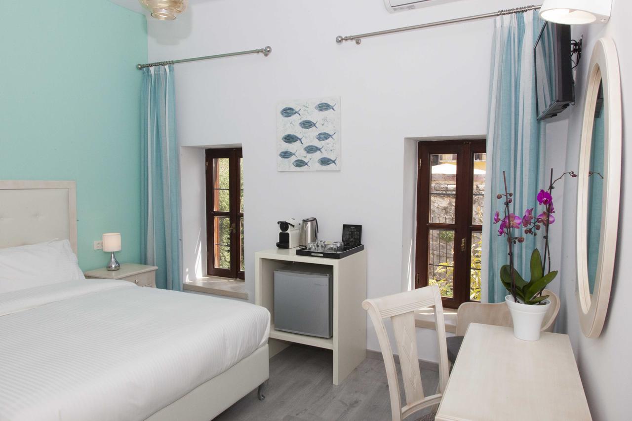 Shalom Luxury Rooms Kondilaki Chania  Exteriör bild